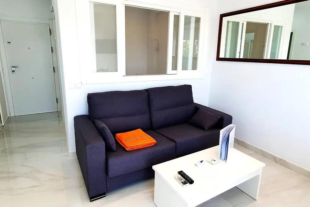 Skol 521. Fantastic Studio On The Beachfront For Holiday Rental. Marbella